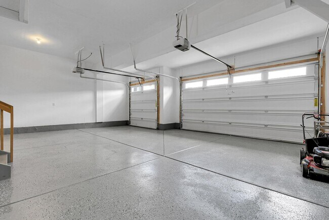 Building Photo - 23895 E Rocky Top Pl