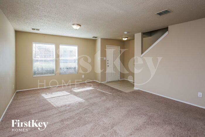 Building Photo - 2980 Santa Sabina Dr