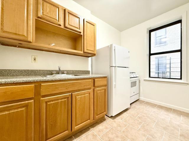 Building Photo - 1 bedroom in New York NY 10467