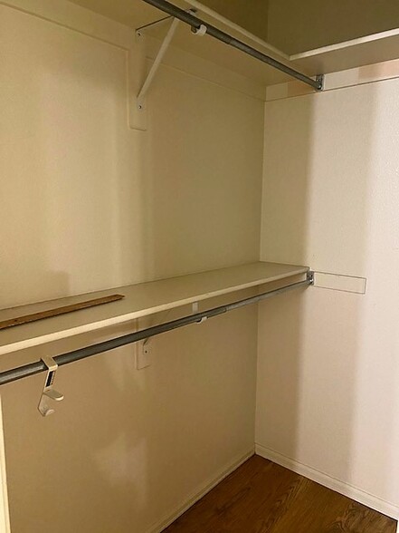 Master Closet - 222 Narrow Leaf Dr