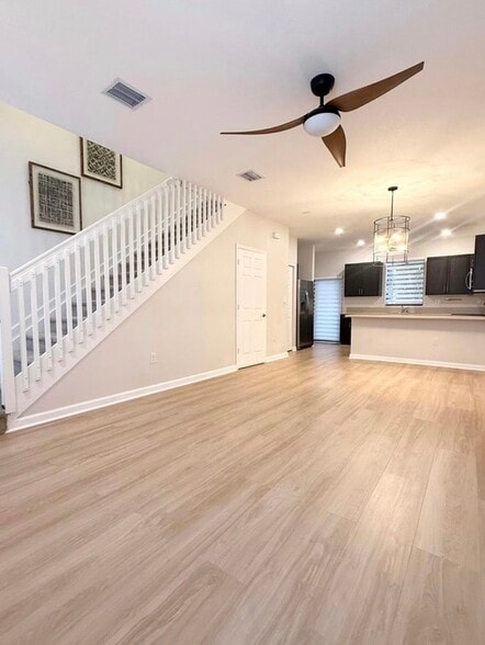 Building Photo - 378 NE 47th Pl