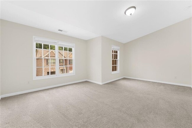 Building Photo - 318 Knelston Oak Dr NE