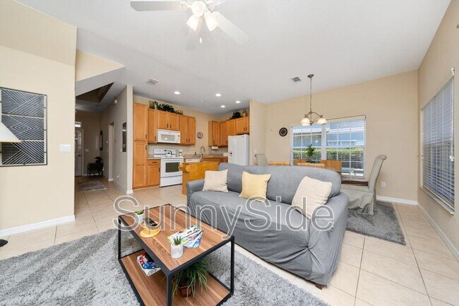 Building Photo - 2390 Caravelle Cir