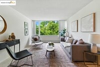 Building Photo - 2601 College Ave