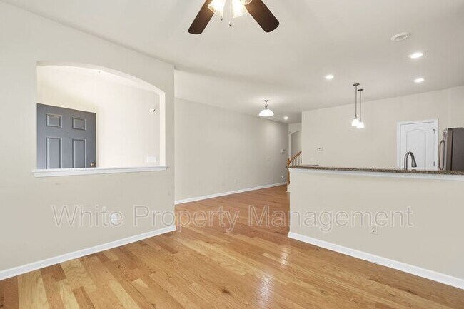Building Photo - 5022 Mockernut Ln