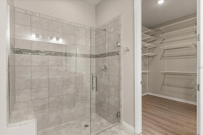 Building Photo - 1046 Grand Hilltop Dr