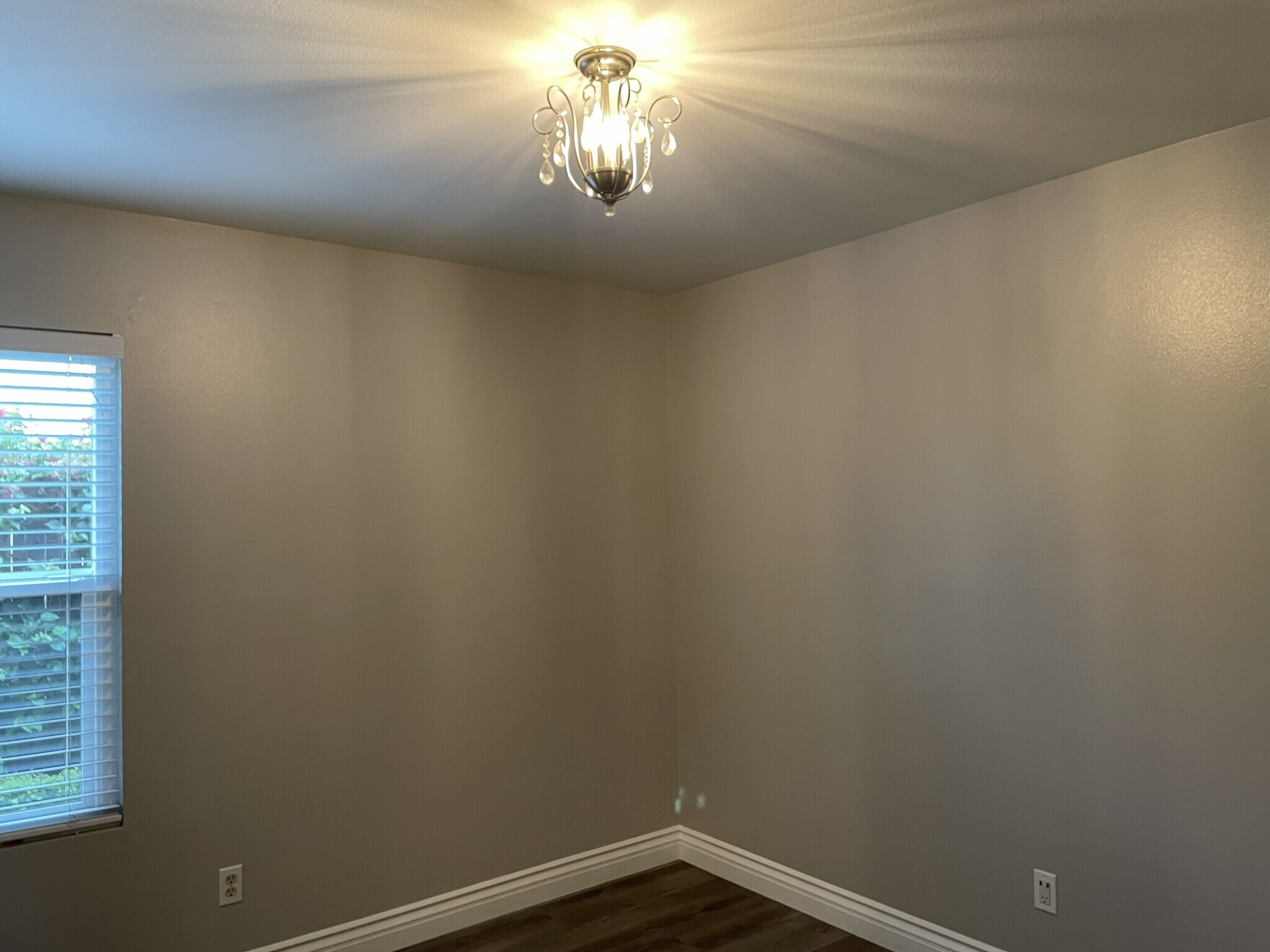 Building Photo - 4704 Penrose Ave