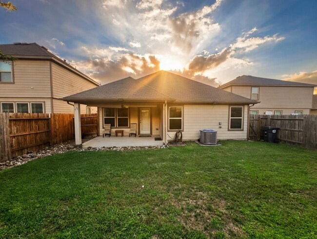 Building Photo - 6718 Madison Heights Ct