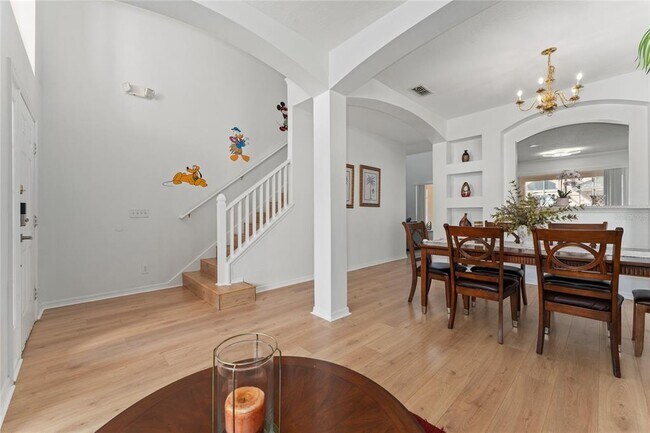 Building Photo - 1031 Solana Cir