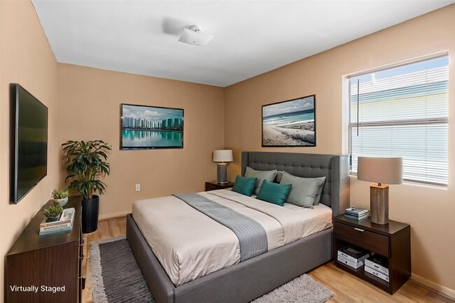 Building Photo - 2200 Peach Ave