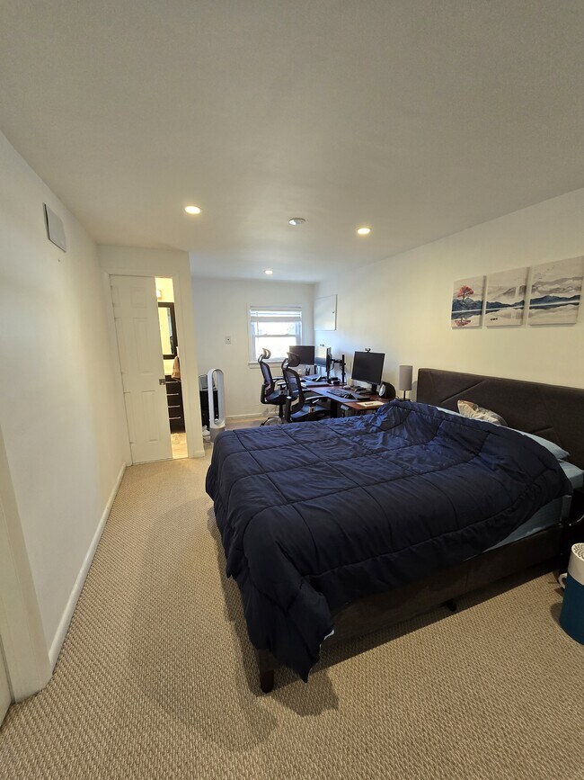 Building Photo - 3803 Towanda Rd