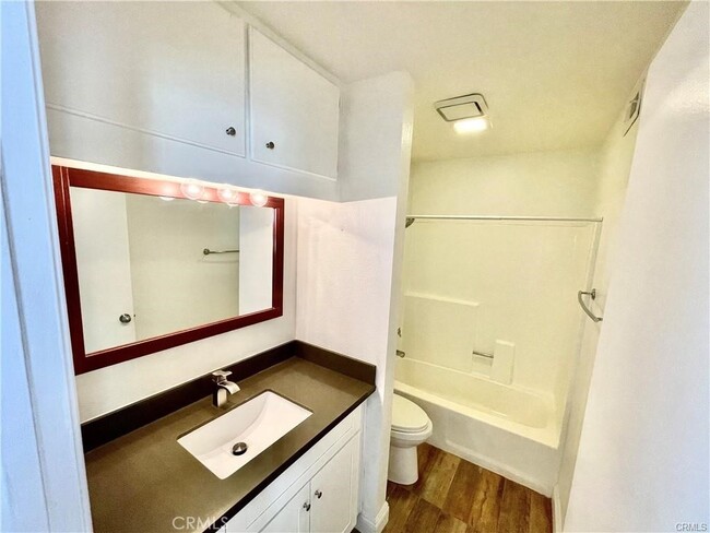 Building Photo - 26196 Sanz-
