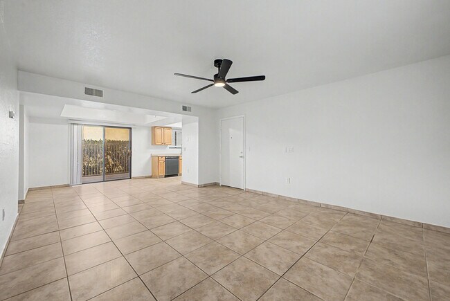 Building Photo - 16624 E Palisades Blvd