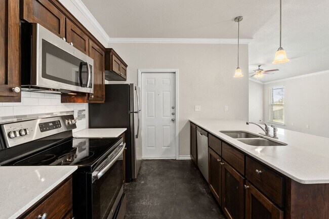 Building Photo - HH917 Ramblewood