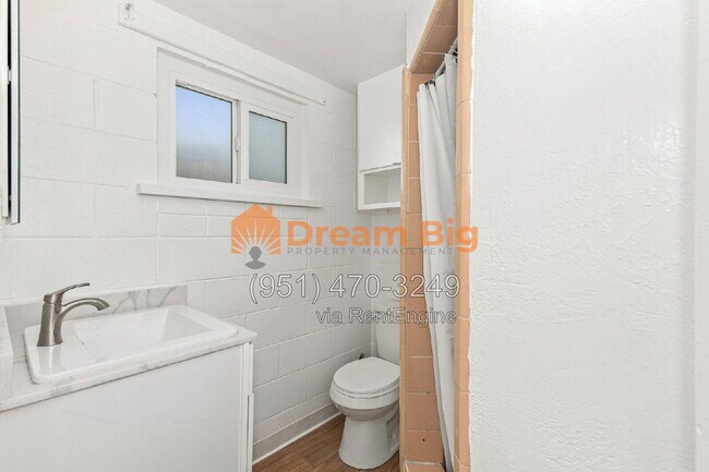 Building Photo - 10396 Wagner Way
