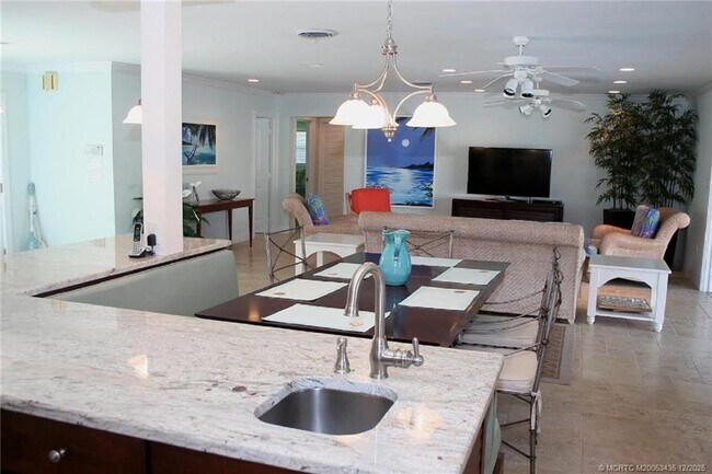 Building Photo - 513 Gunwale Ln