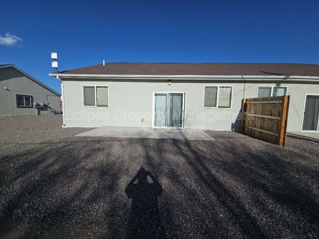 Building Photo - 507 Crestone Ave