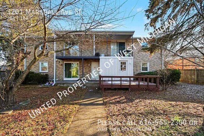 Building Photo - 3201 Marshall Ave SE