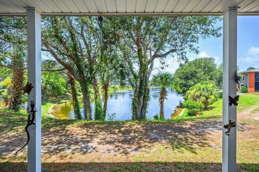 Building Photo - 4000 Gulf Terrace Dr