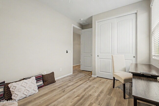 Building Photo - 12506 N 174th Dr