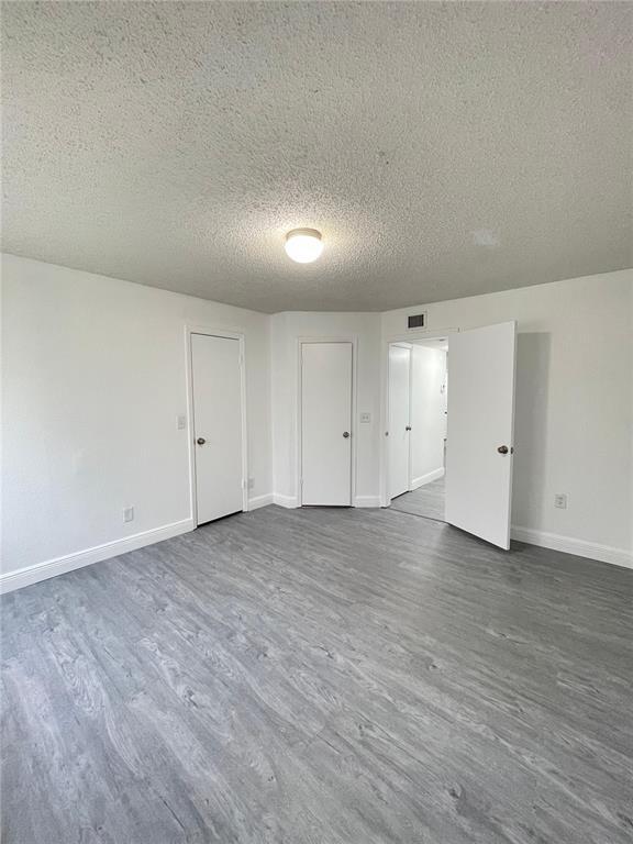 Building Photo - 12400 Vista Isles Dr