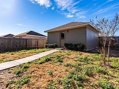 Building Photo - 207 Wainscot Oak Wy