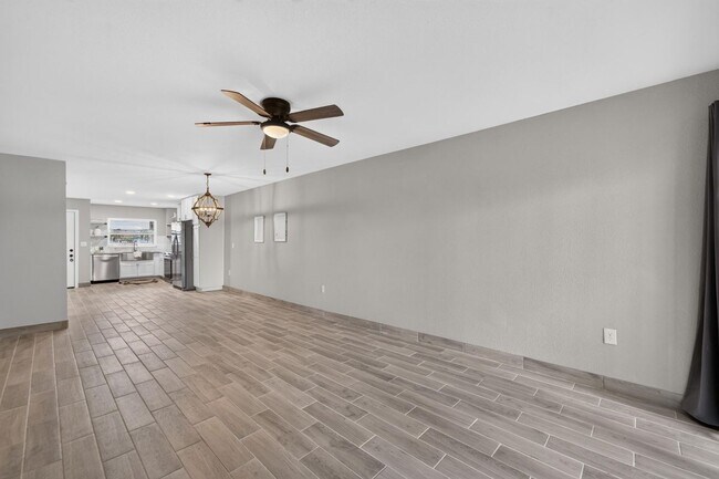 Building Photo - 1028 Apollo Beach Blvd