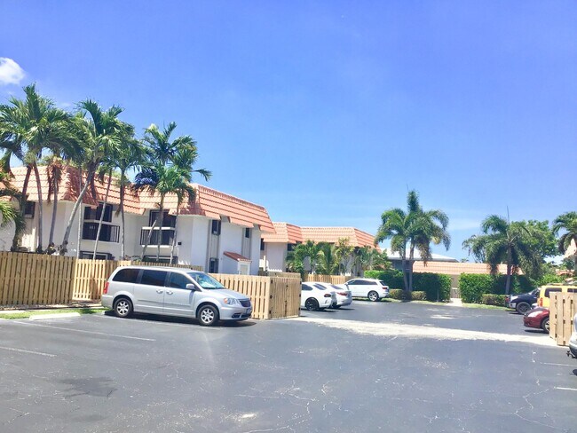Building Photo - 1251 S Federal Hwy