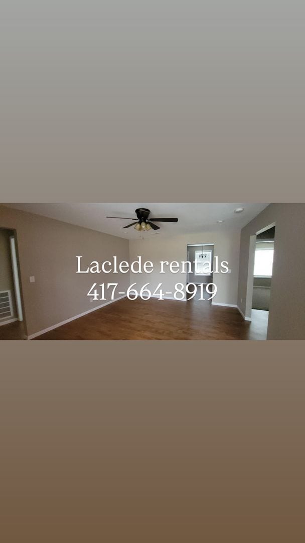 Building Photo - 3 Bedroom 2 Bath with an attached 2 Car Garage