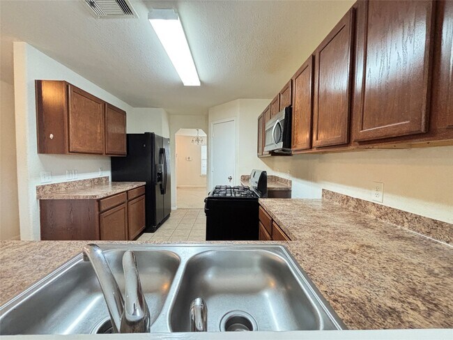 Building Photo - 2803 Mustang Hill Ln
