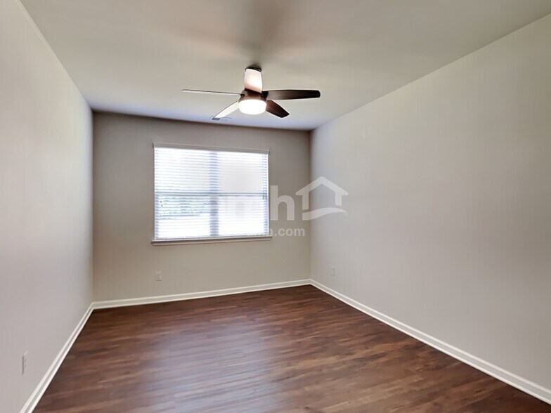 Building Photo - 3876 Woodoats Cir