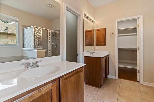 Building Photo - 103 Payne Stewart Dr
