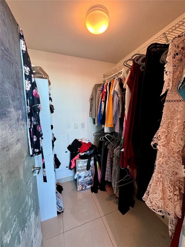 Building Photo - 3301 NE 1st Ave