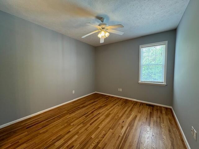 Building Photo - 263 Pine Hollow Dr