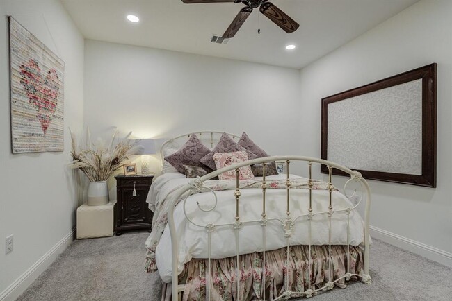 Building Photo - 4808 Globe Mallow Dr