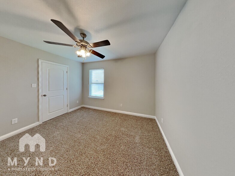 Building Photo - 781 Rolling Terrace Cir