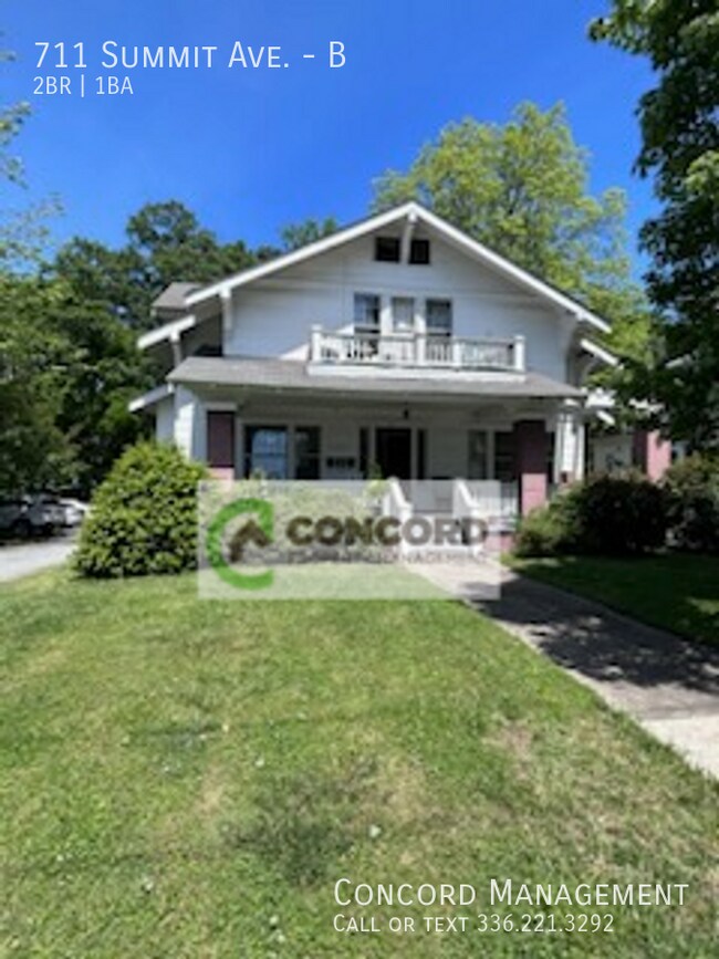 Primary Photo - 711 Summit Ave