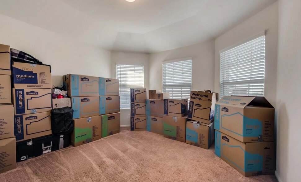 Guest Room 4 - 8244 Brashear Trl