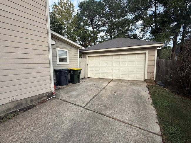 Building Photo - 809 Dragonfly Dr