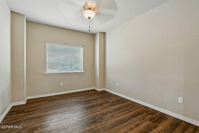Building Photo - 14329 Owl Point Ave