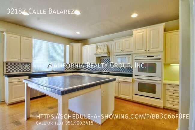 Building Photo - 32187 Calle Balareza