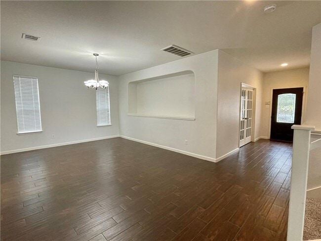 Building Photo - 608 Trail Dust Dr