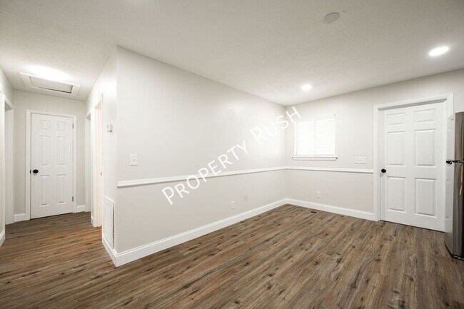 Building Photo - 7716 Nautical Way