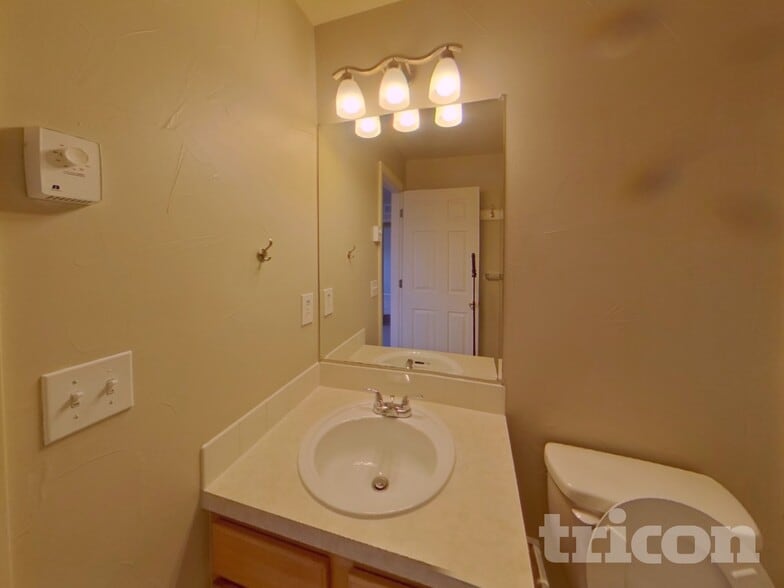 Building Photo - 1508 Ponderosa Dr