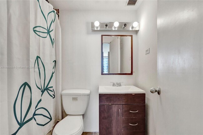 Building Photo - 2451 Brickell Ave