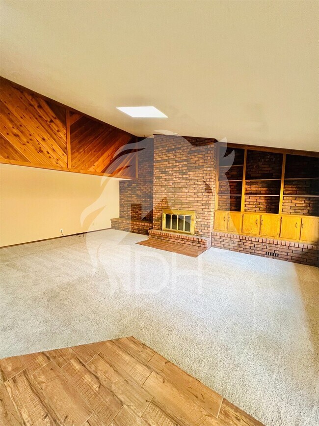 Building Photo - **Charming 2-Bedroom Condo in Enid, OK!**