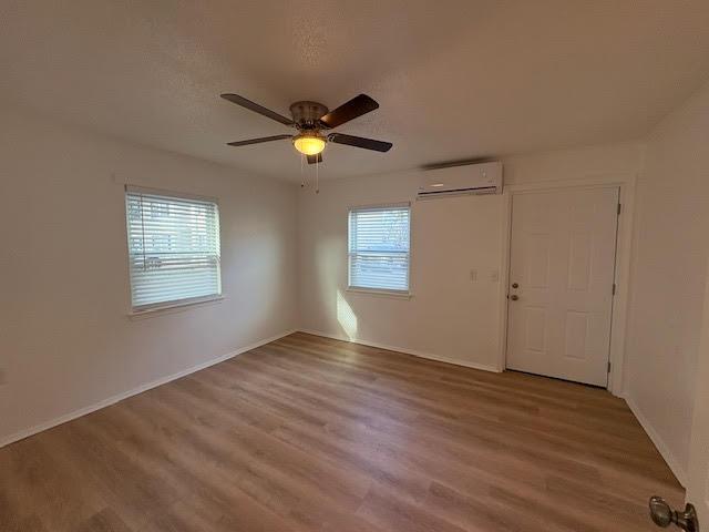 Building Photo - 100 Kazmira Ct