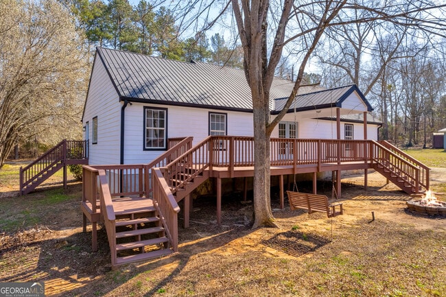 Building Photo - 106 Degrandis Ln NE