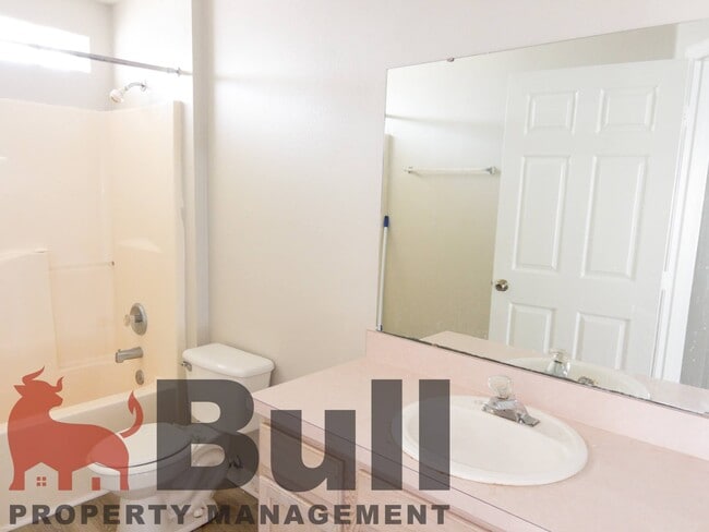 Building Photo - 846 Belvoir Dr