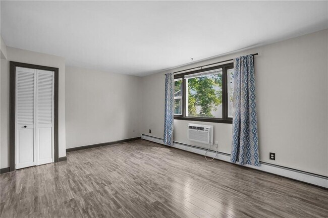 Building Photo - 2160 Mineral Spring Ave